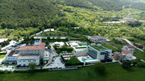  La Fonte dell'Astore  Кастельпетрозо